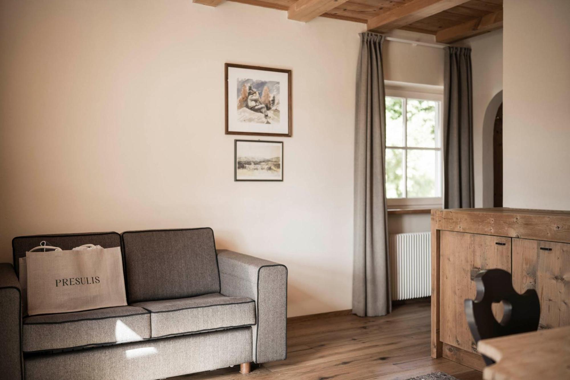פיה Presulis Hideaway Apartments & Restaurant מראה חיצוני תמונה